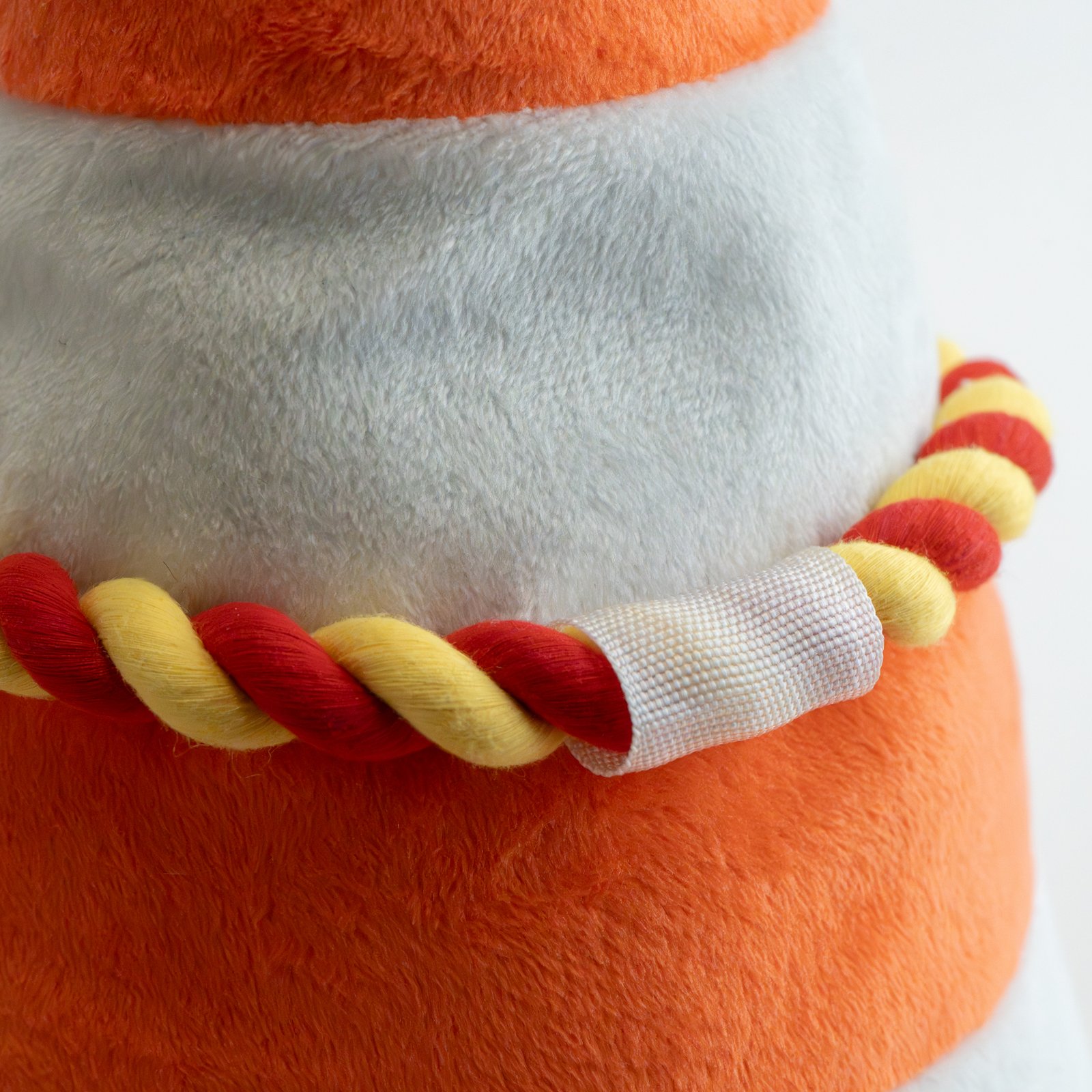 Safety Cone Dog Toy with Rope and Squeaker - Image 4